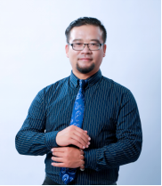 王鏻老師 - 企業培訓師