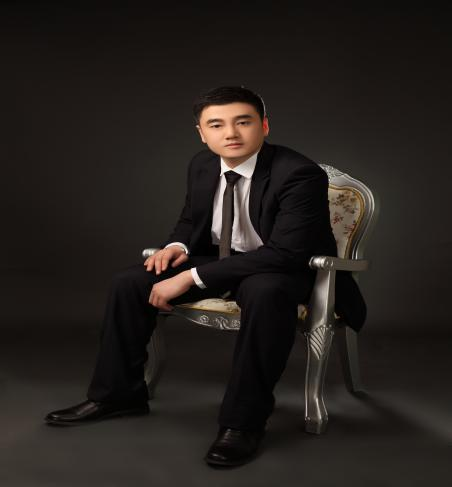 閆騫予老師 - 企業(yè)培訓(xùn)師